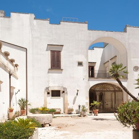 Palazzo Francesco Grassi Bed & Breakfast Aradeo Dış mekan fotoğraf