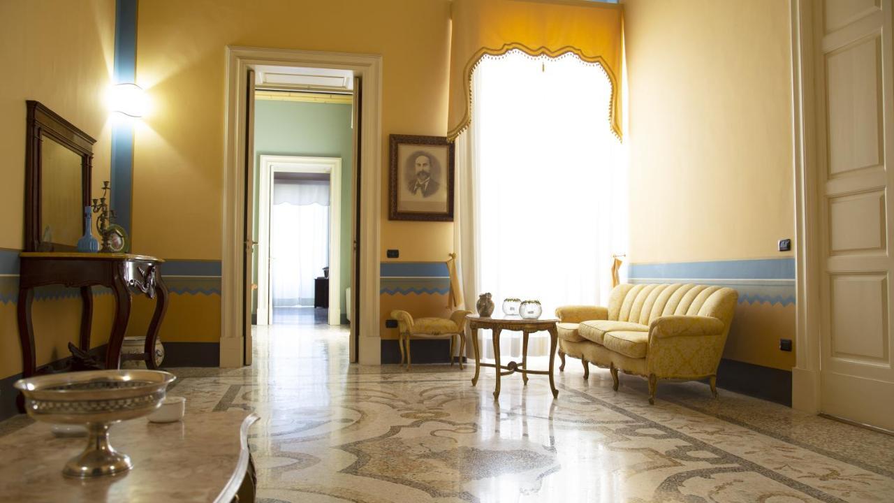 Palazzo Francesco Grassi Bed & Breakfast Aradeo Dış mekan fotoğraf